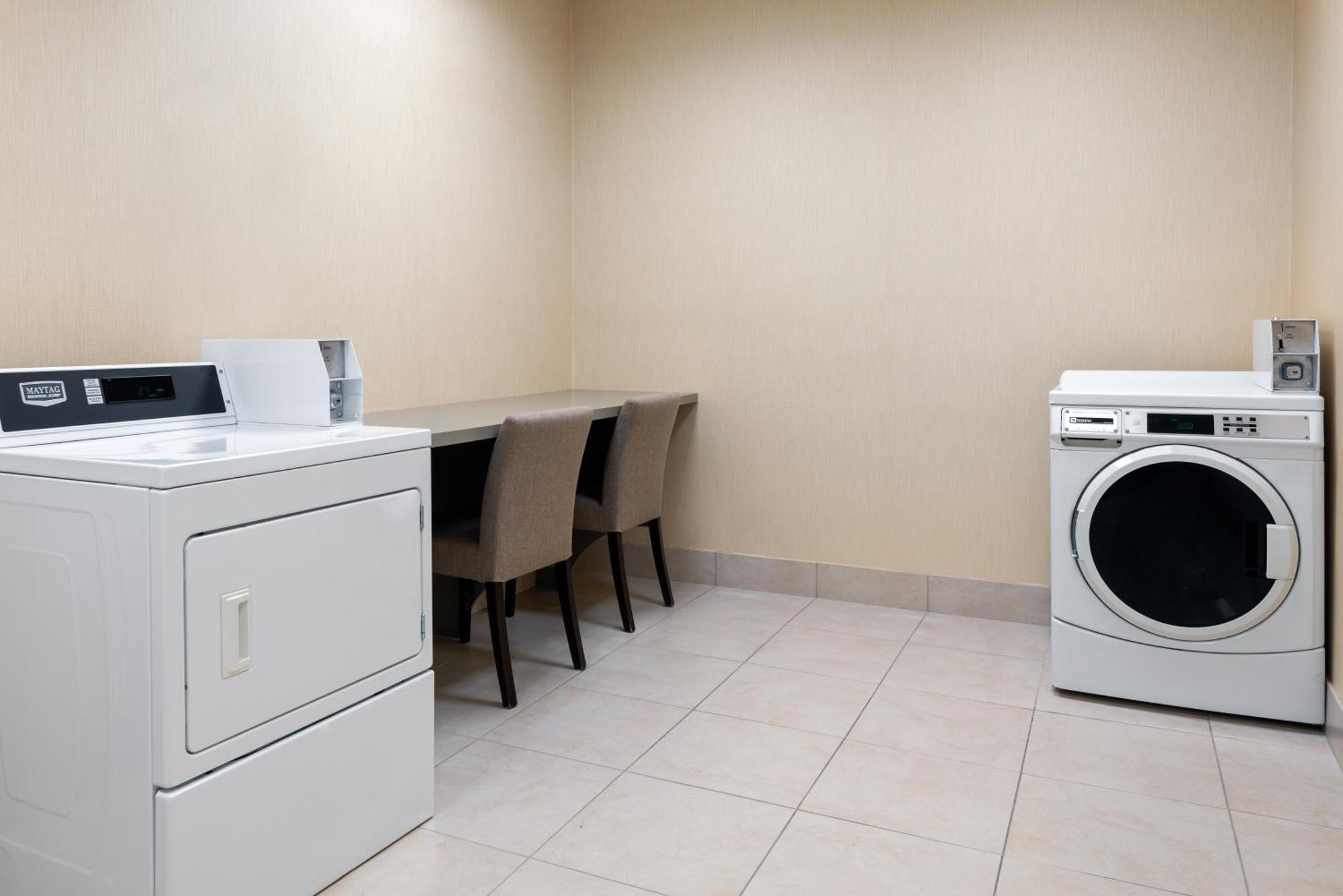 Hilton Garden Inn Wayne Zewnętrze zdjęcie