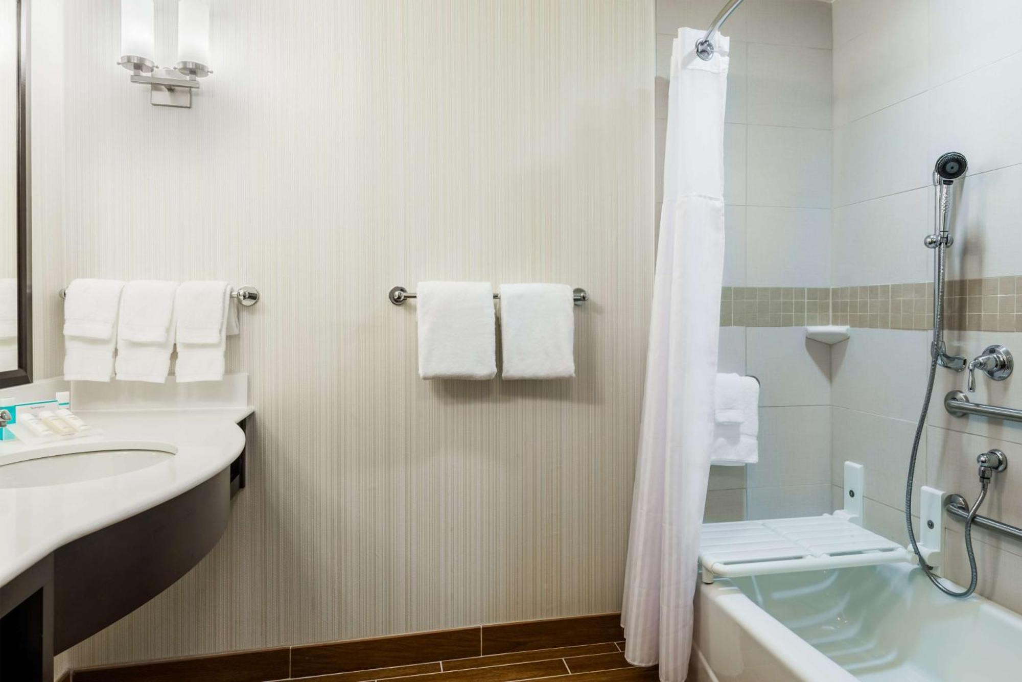 Hilton Garden Inn Wayne Zewnętrze zdjęcie