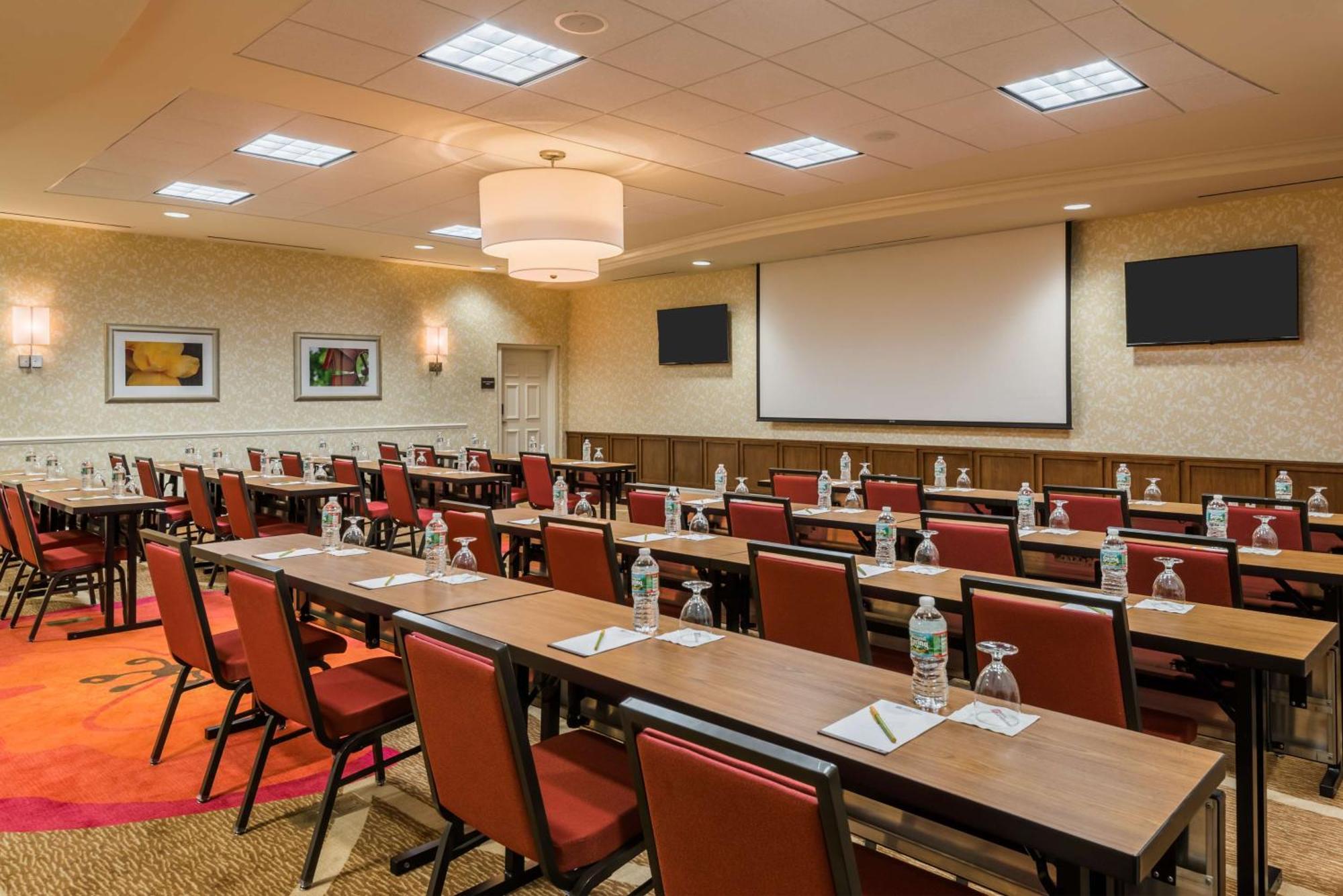 Hilton Garden Inn Wayne Zewnętrze zdjęcie